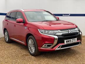 MITSUBISHI OUTLANDER 2019 (19) at WestawayMitsubishi Northampton